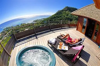 Legends Resort Moorea 4*,